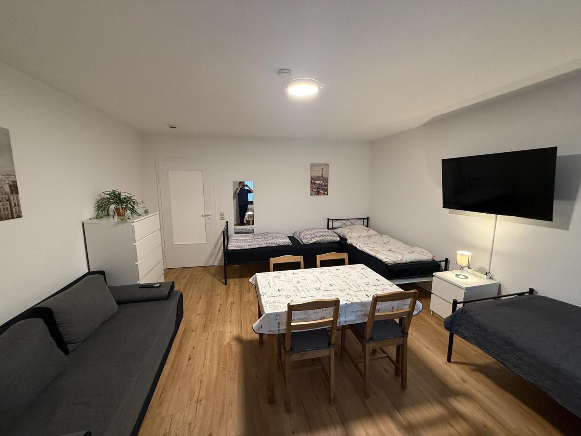 Big, Cosy And Central Apartment كارلسروه المظهر الخارجي الصورة