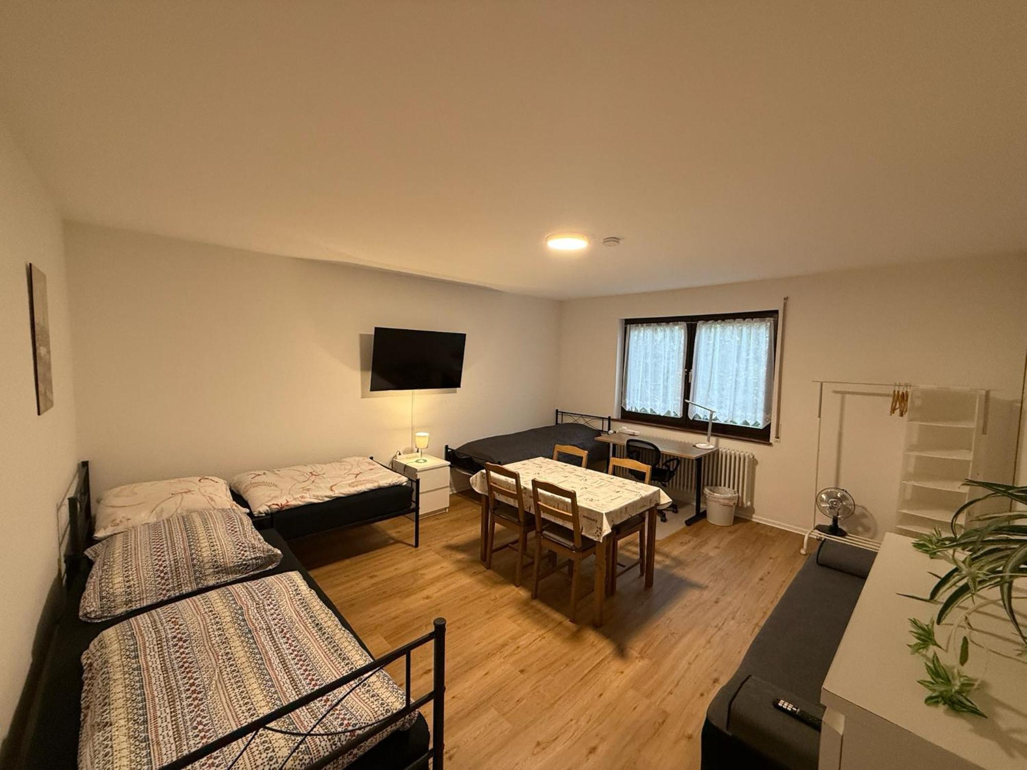 Big, Cosy And Central Apartment كارلسروه المظهر الخارجي الصورة